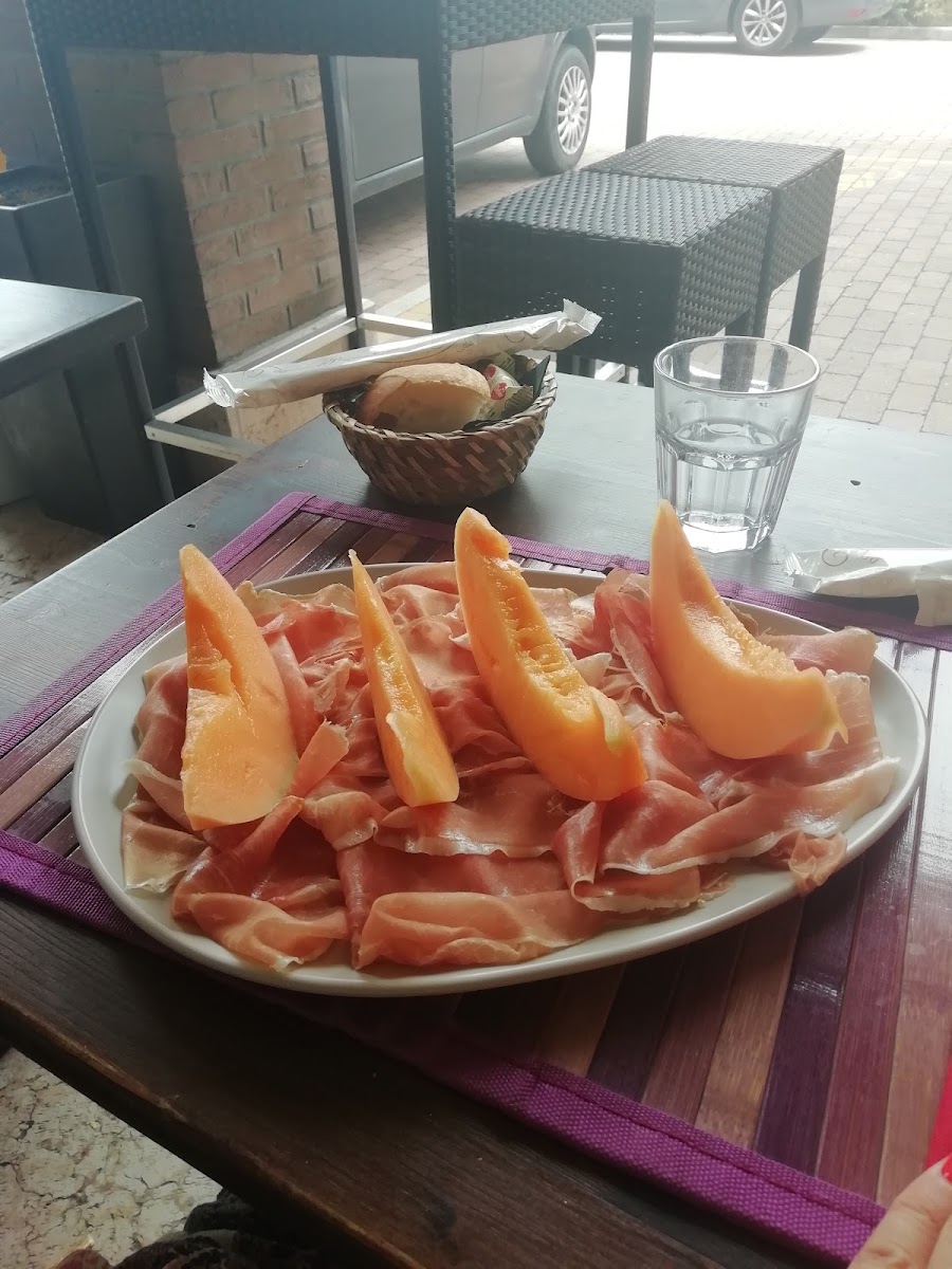 Via Roma Cafe' Photo 6