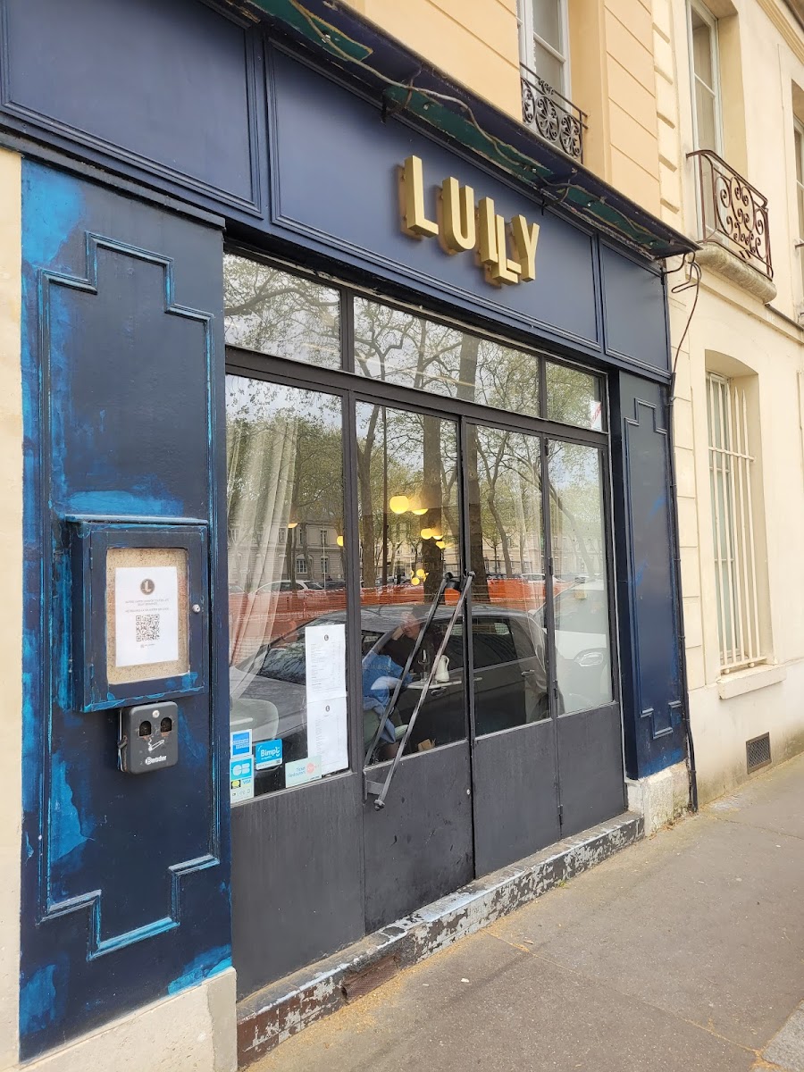 Lully Restaurant Photo 2