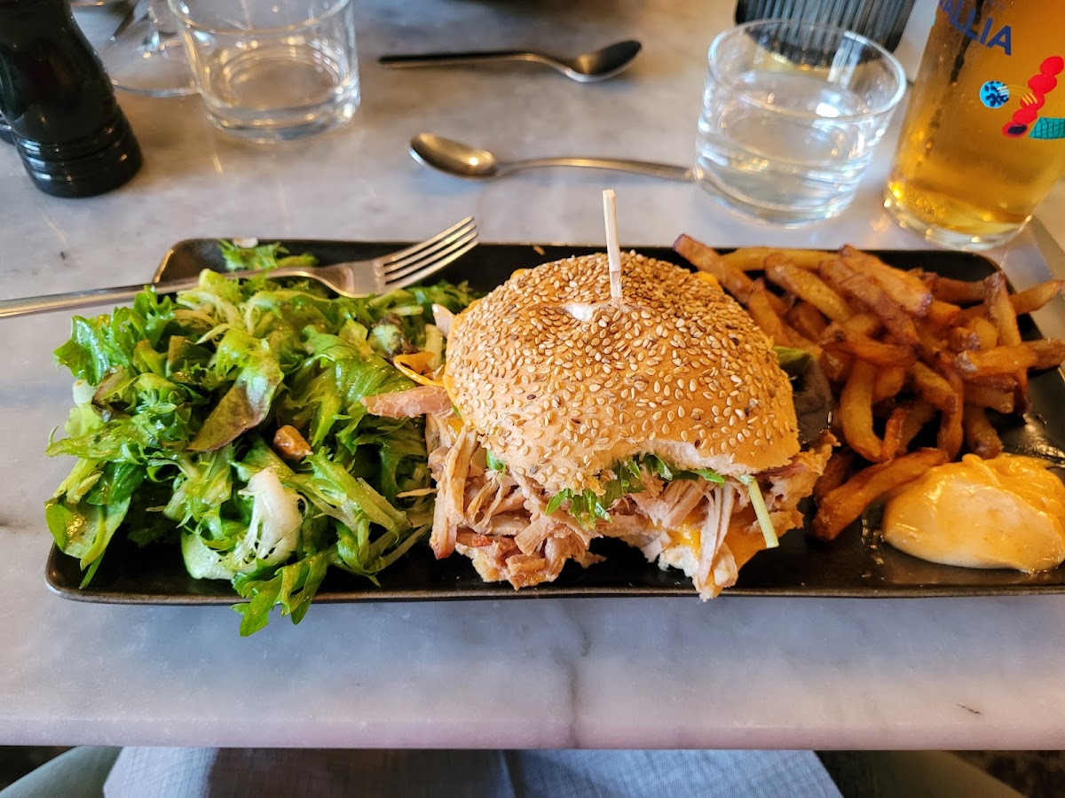 Lully Restaurant Photo 9
