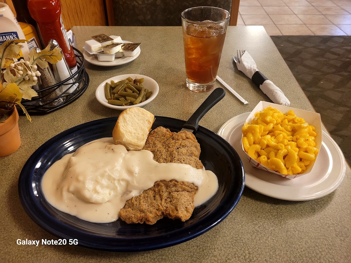Whistle Stop Restaurant Photo 3