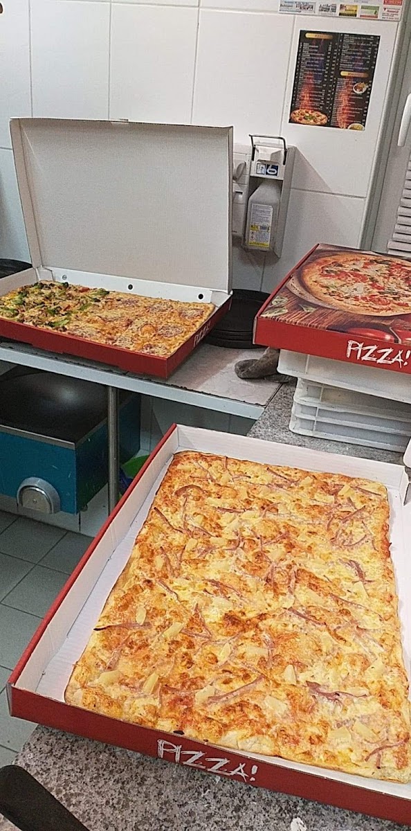 Höhner Kebap & Pizza Haus Photo 2