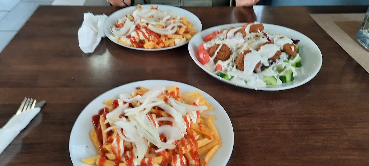 Höhner Kebap & Pizza Haus Photo 9