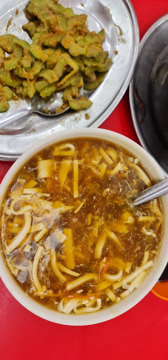 Lee Heong Restaurant 利香海鲜饭店 | Photo 9