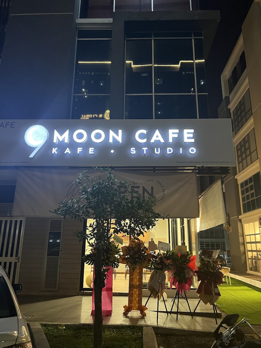 9moon Cafe Studio