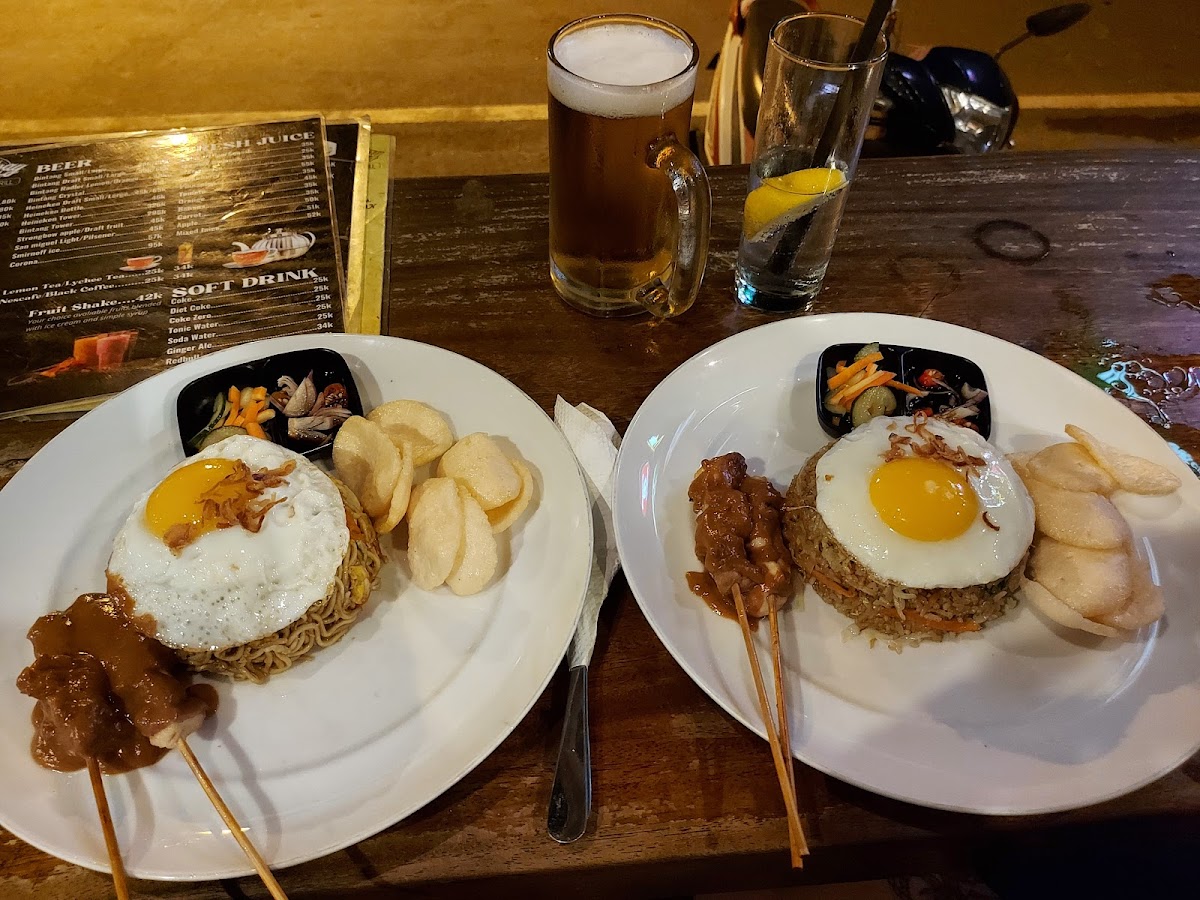 Faraway Sports Bar & Grill Photo 10