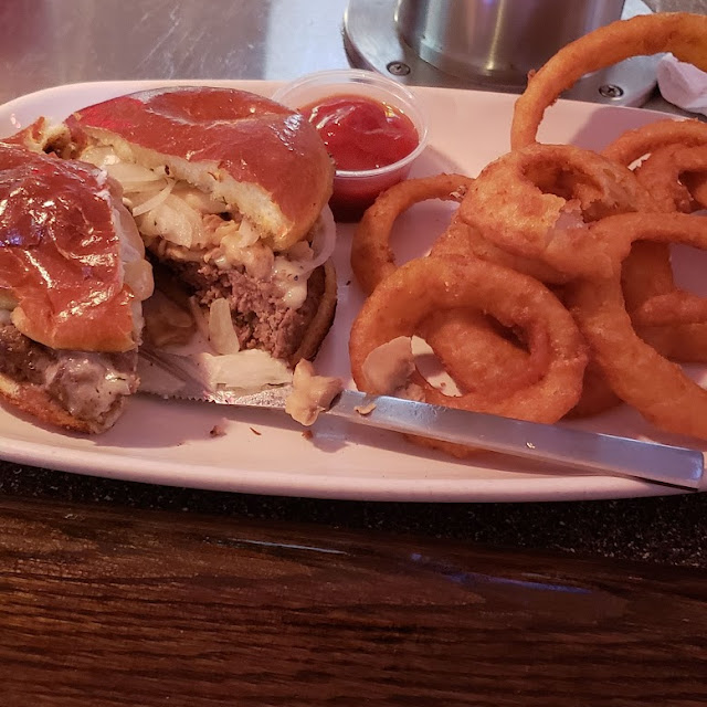 Hamburger & Oinion Rings