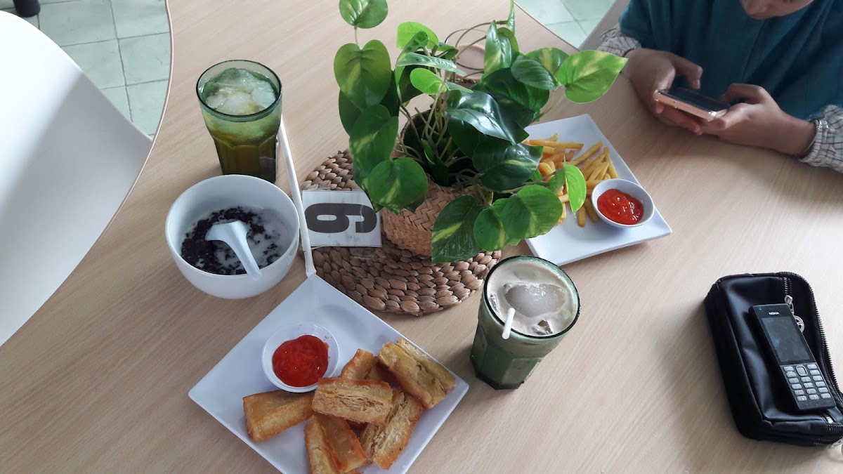 Ministry of Coffee Photo 9