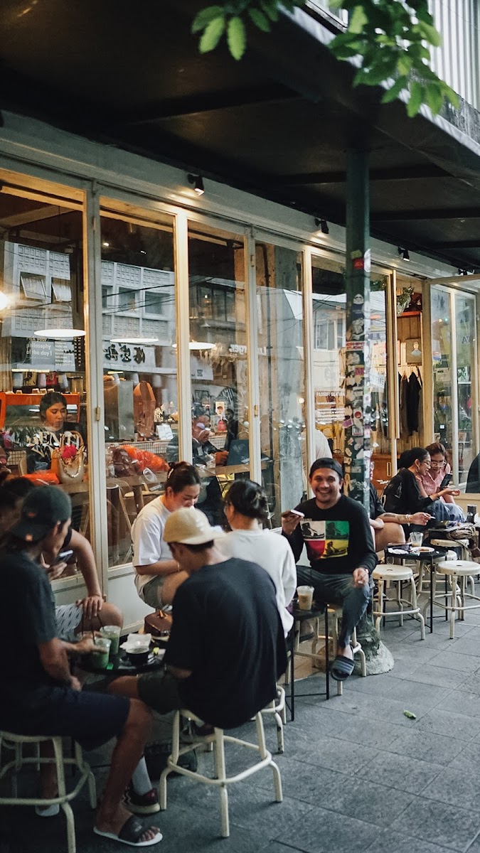 Filosofi Kopi Melawai