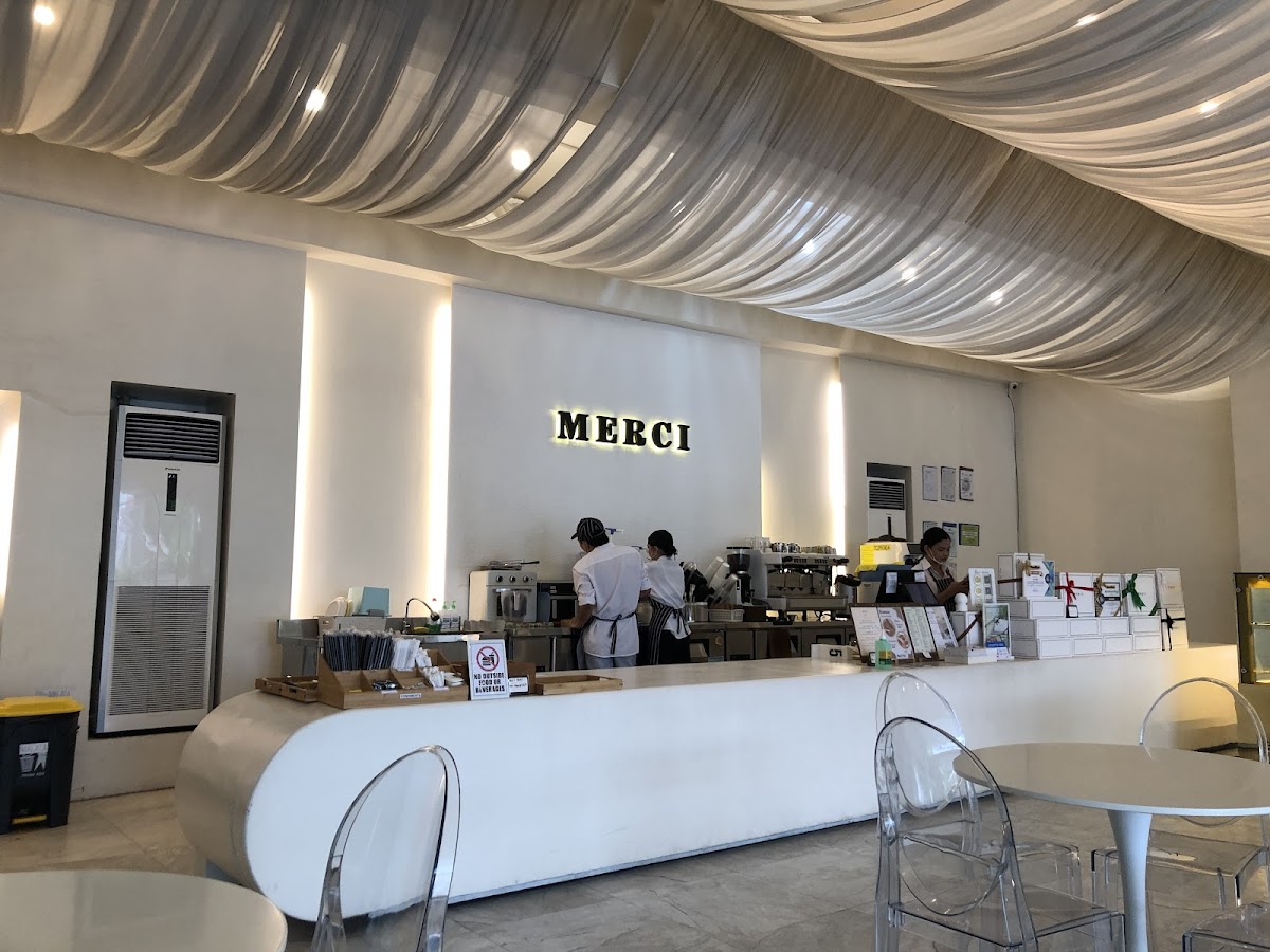 MERCI Bakery & Brunch