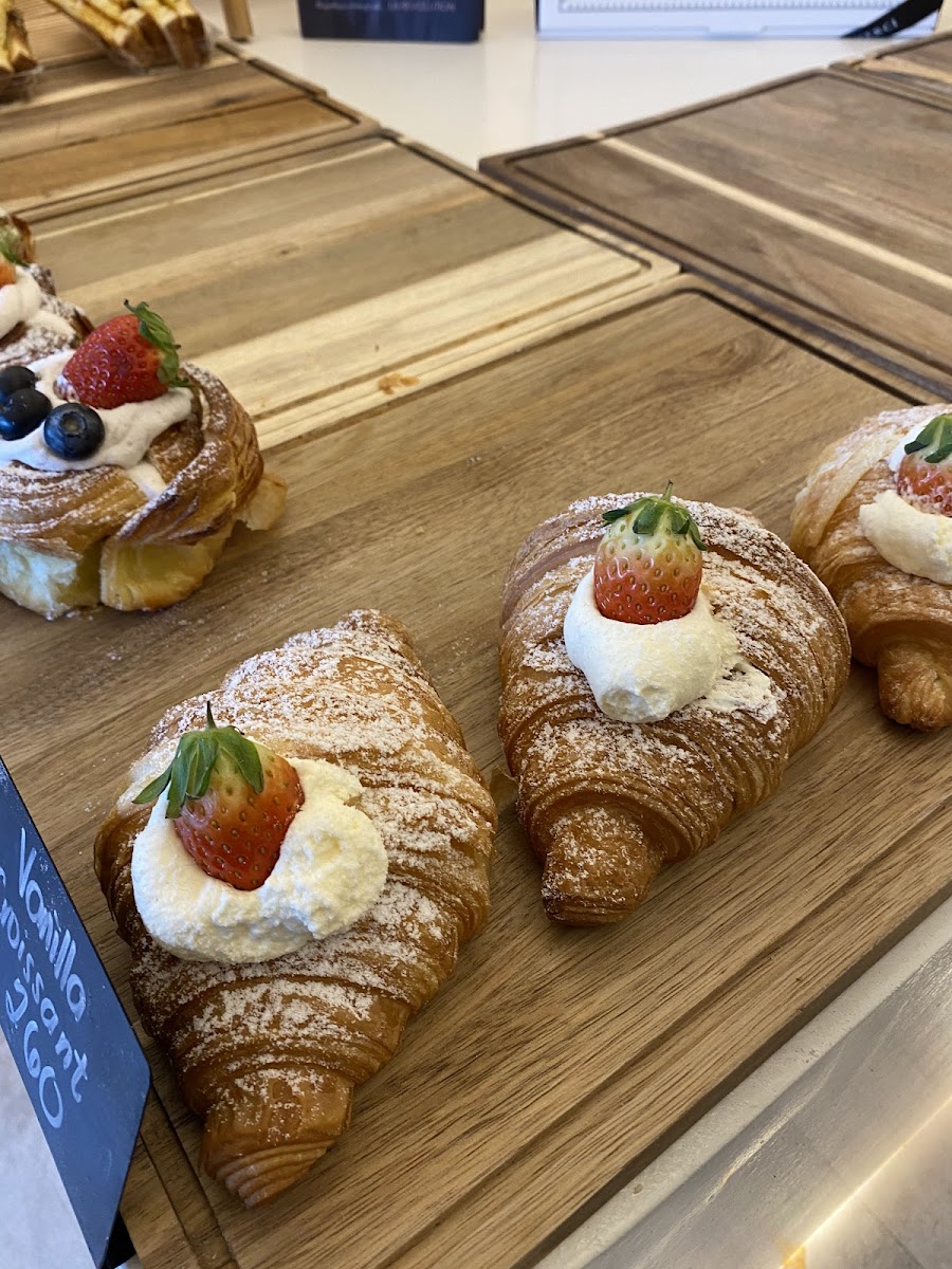 MERCI Bakery & Brunch Photo 5