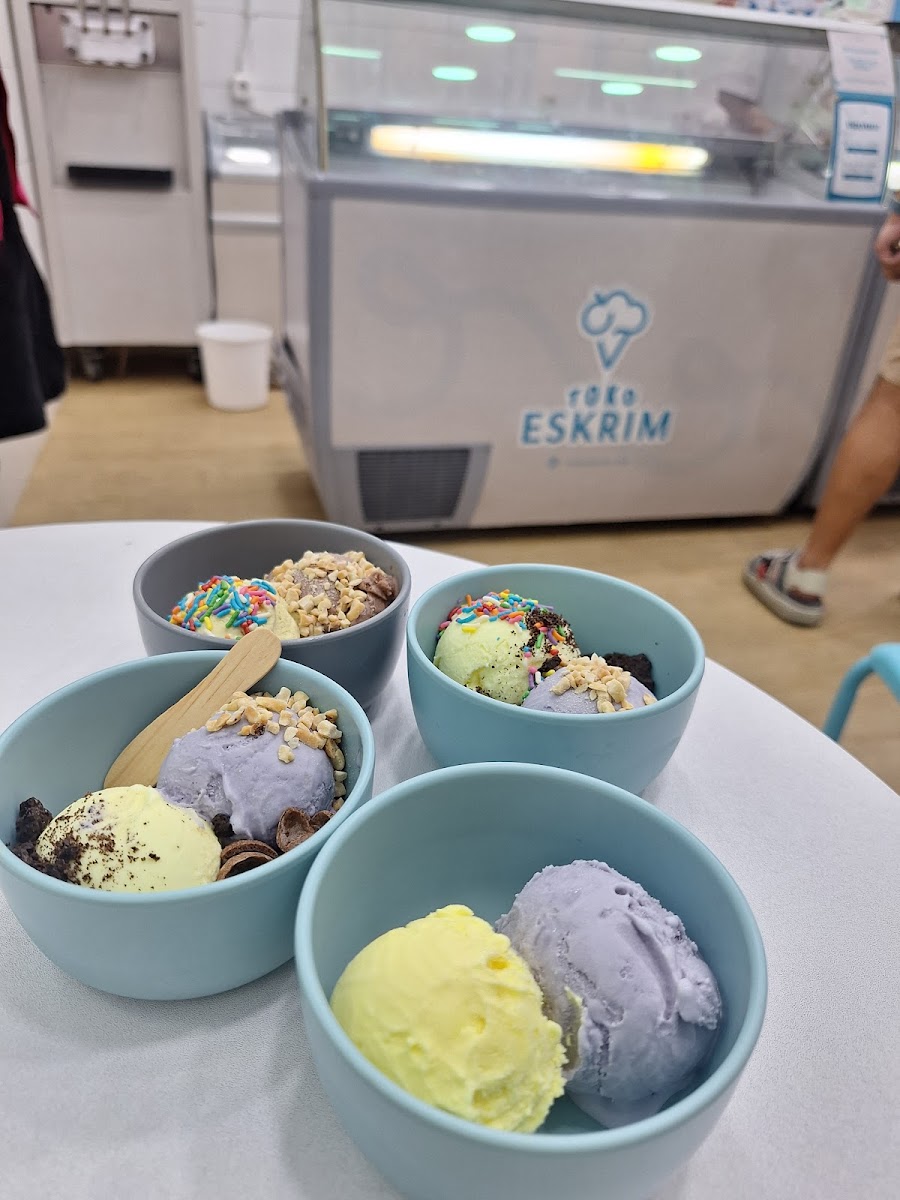 Toko Es Krim Photo 3