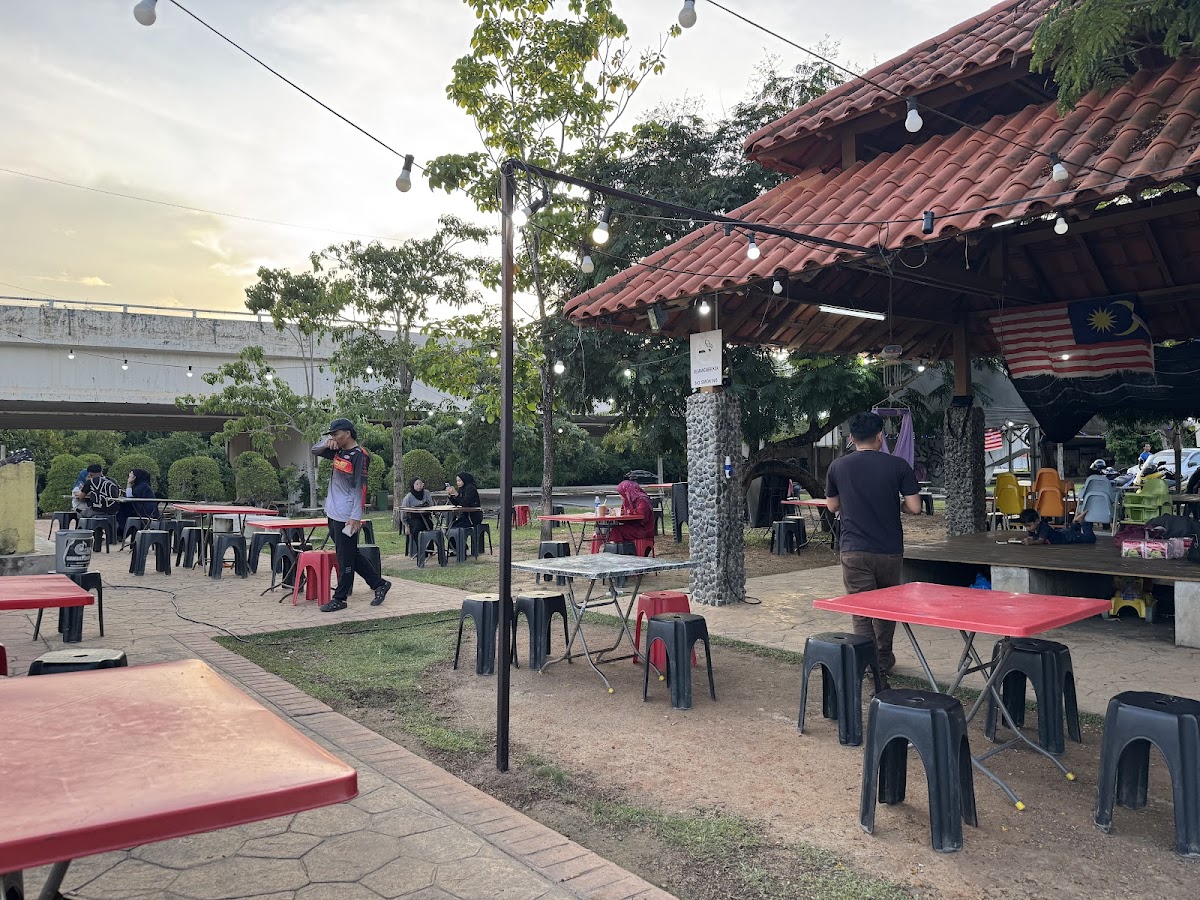 Claypot Cafe