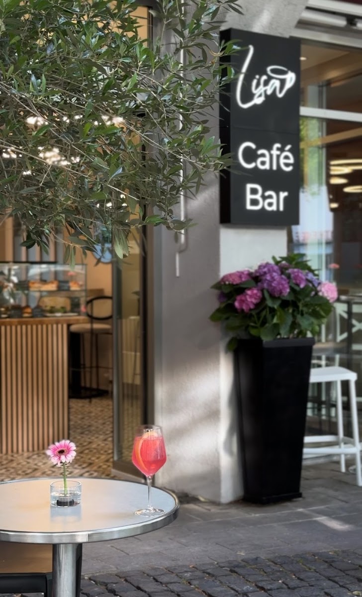 Lisa Café - Bar