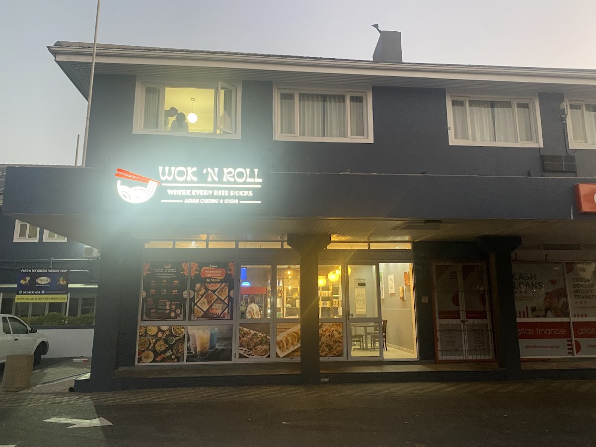 WOK OCEAN & CO Sushi and Asian Cuisine