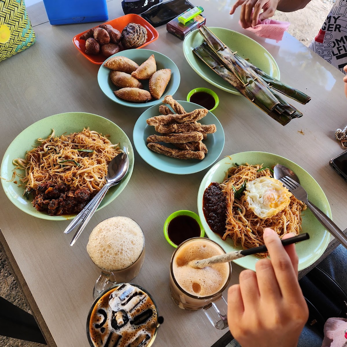 Local Cafe Photo 10