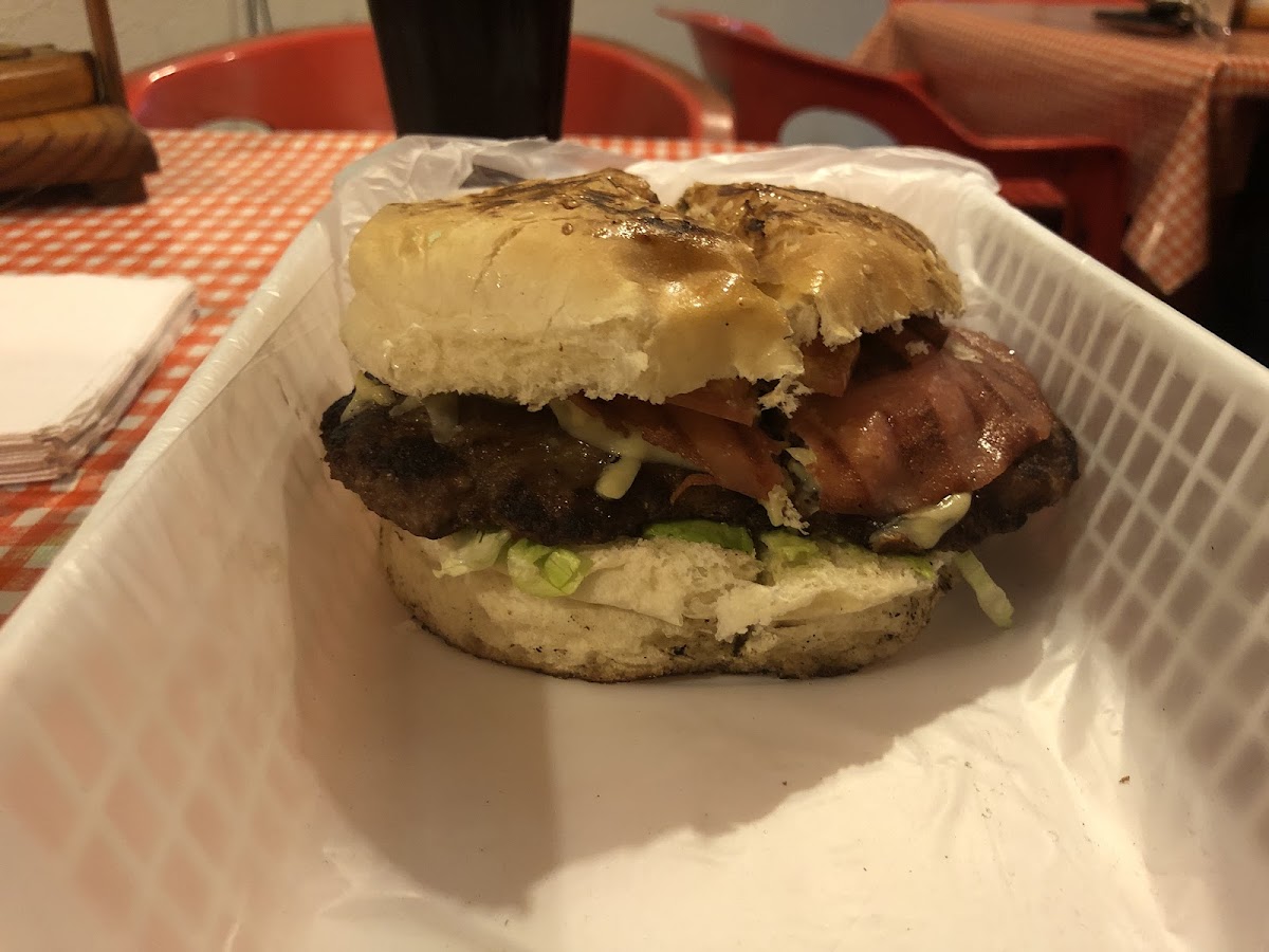 Taz Burger Photo 8