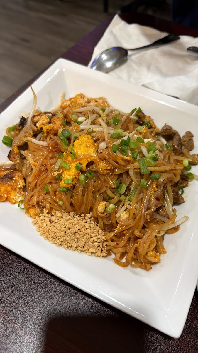 Tin's House, Thai Cuisine Photo 4