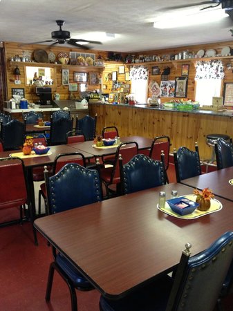 Company’s Comin’ Murray’s Downhome Diner Photo 3