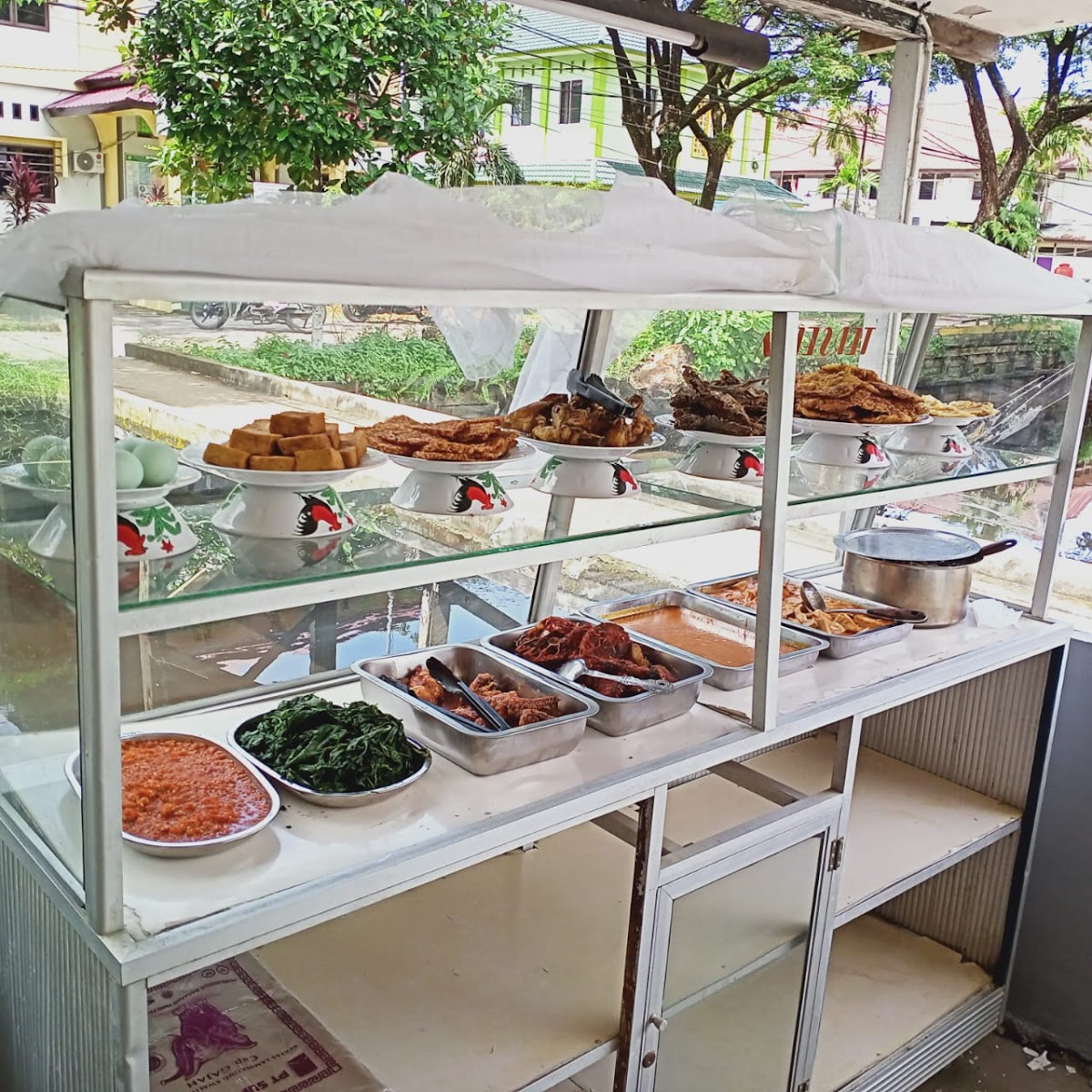 RUMAH MAKAN SEDERHANA 'Media' Photo 3