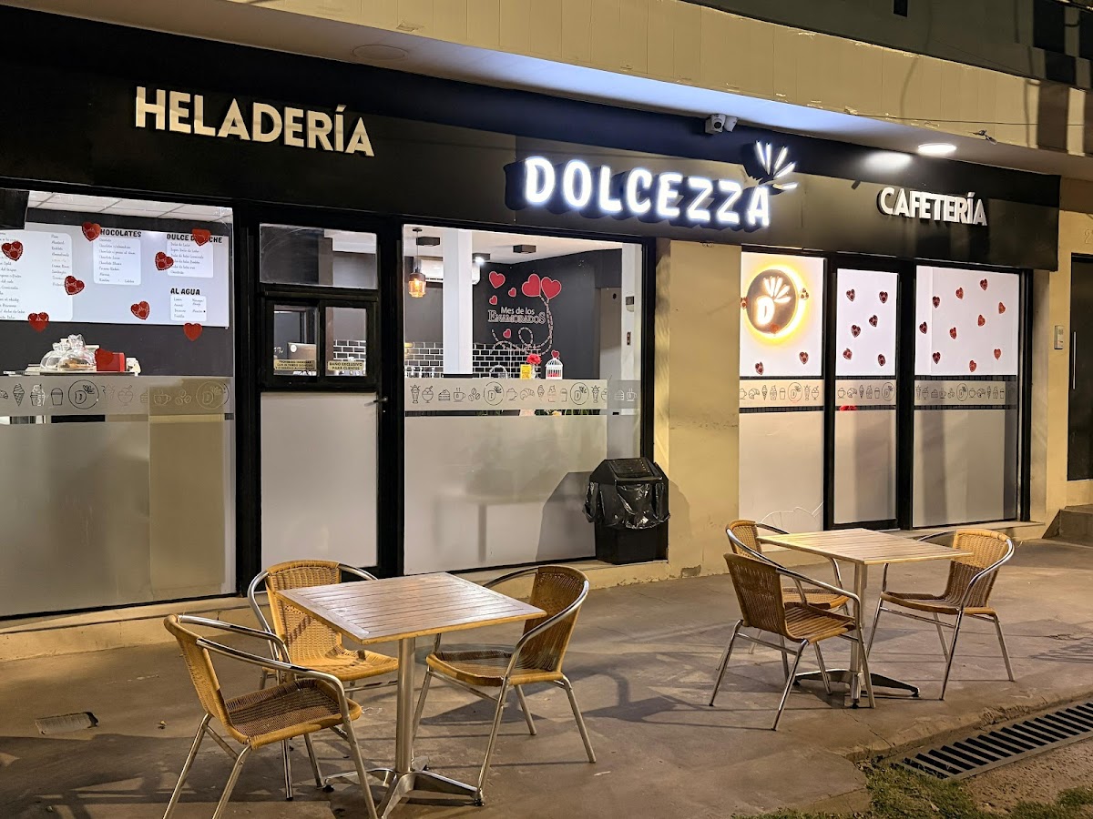 Dolcezza Heladería y Cafetería