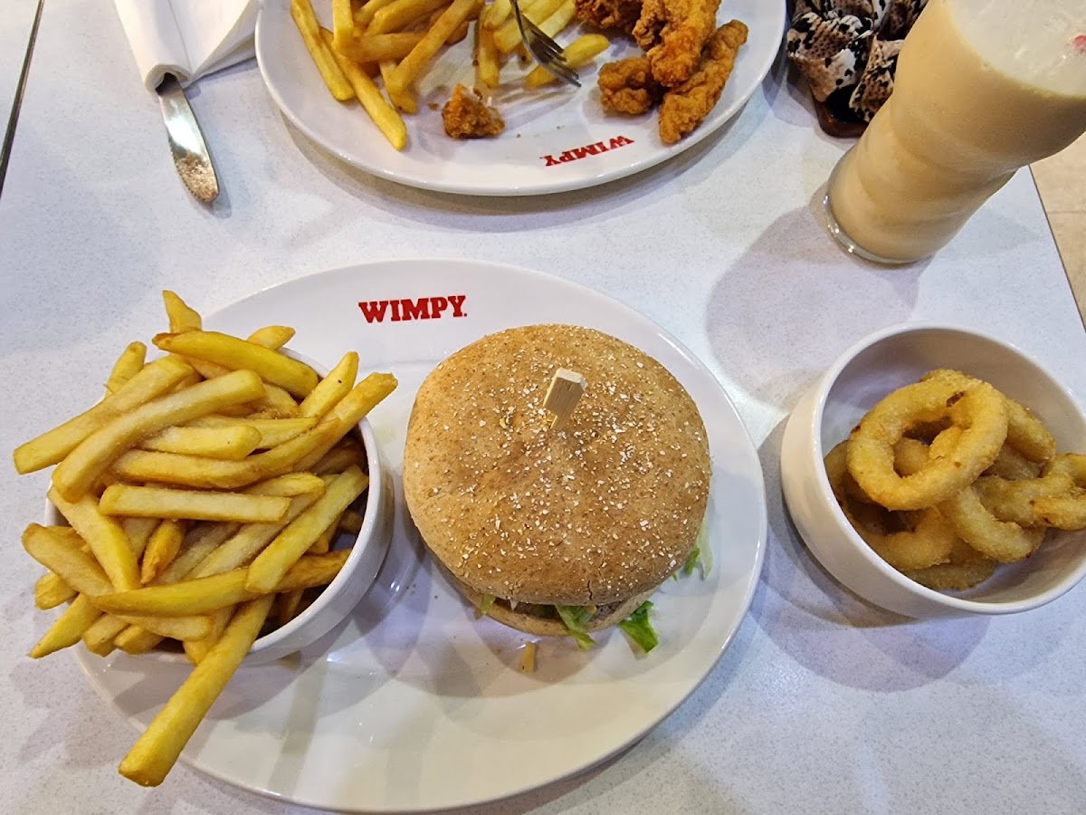 Wimpy Photo 9