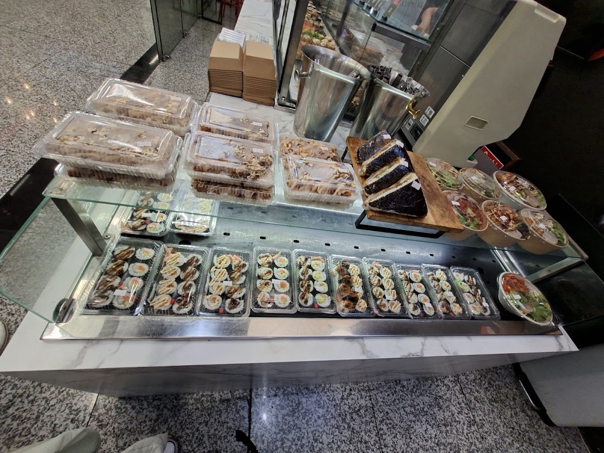Fat Salmon Sushi Photo 2
