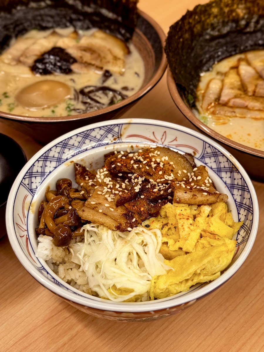 JINSEKI Japanese Restaurant - Penuin Photo 9