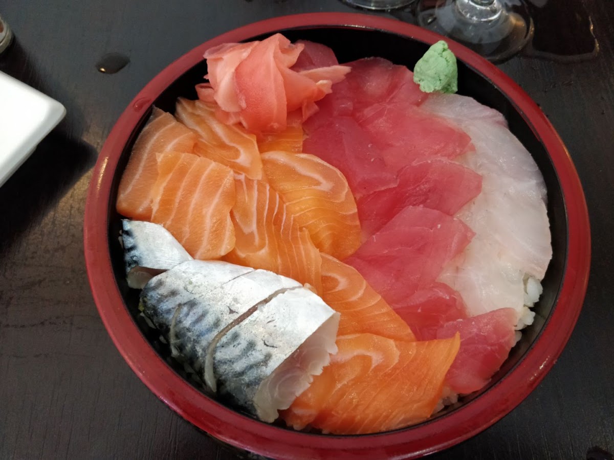 Yoriko Sushi Photo 8