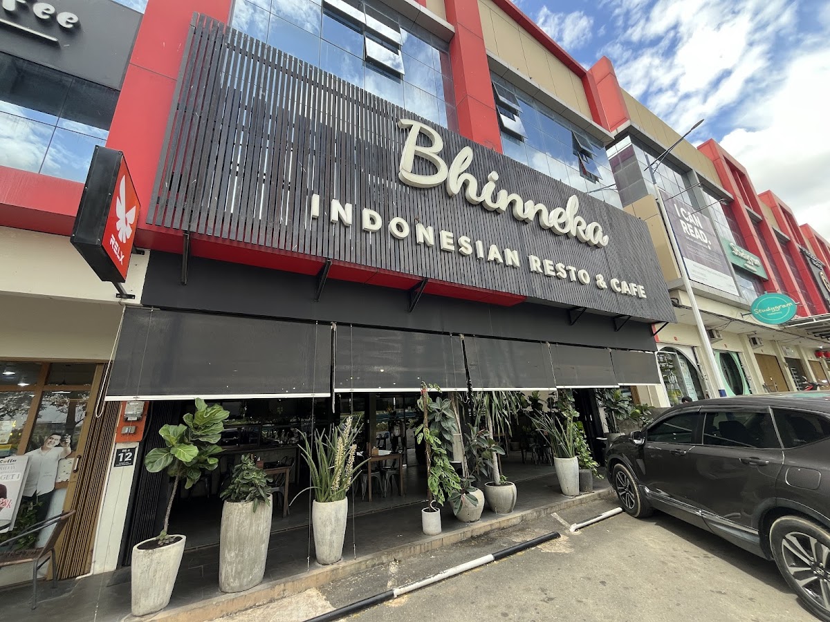 Bhinneka Indonesian Resto & Cafe Photo 3