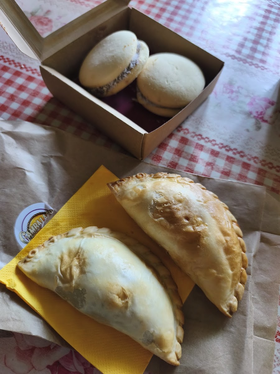 Cambalache – Bar & Empanadas Argentinas Photo 4