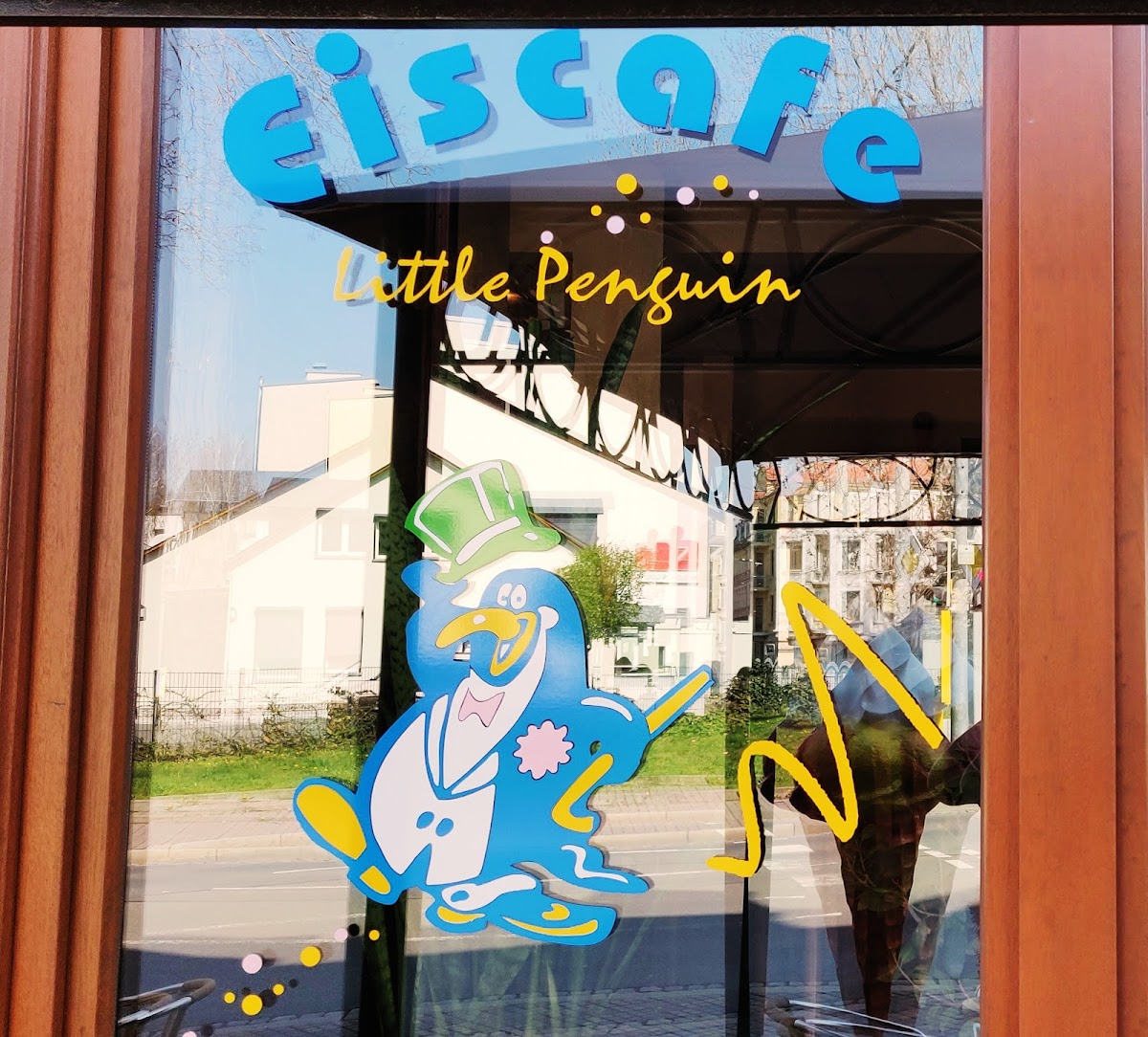 Eiscafe Little Penguin