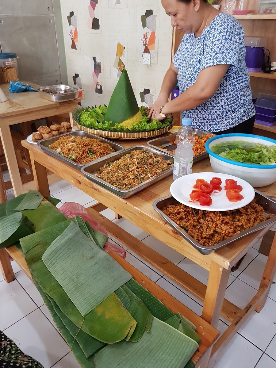 Warung Makan Prasmana Bu Novy Photo 4