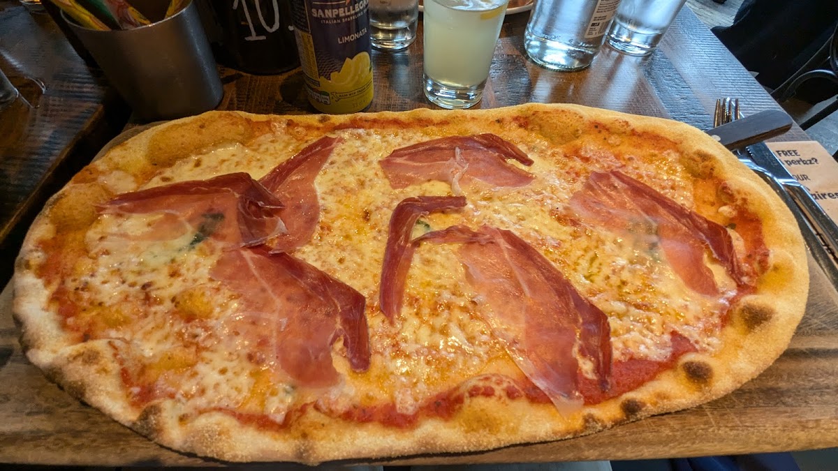 Zizzi - Greenwich Photo 8