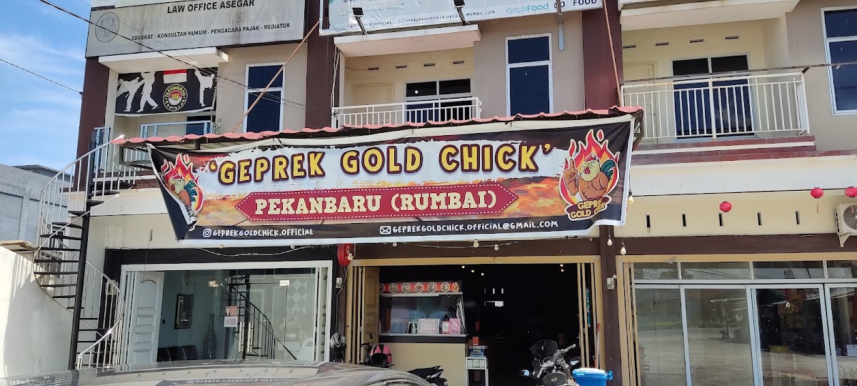 Ayam Geprek Gold Chick