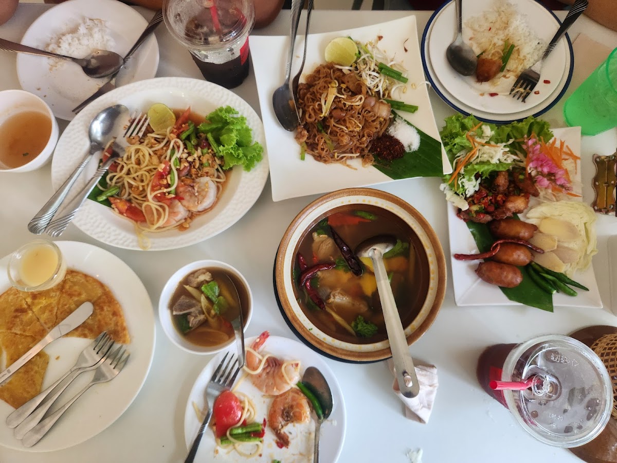 Zin Zone Cafe & Restaurant Photo 6