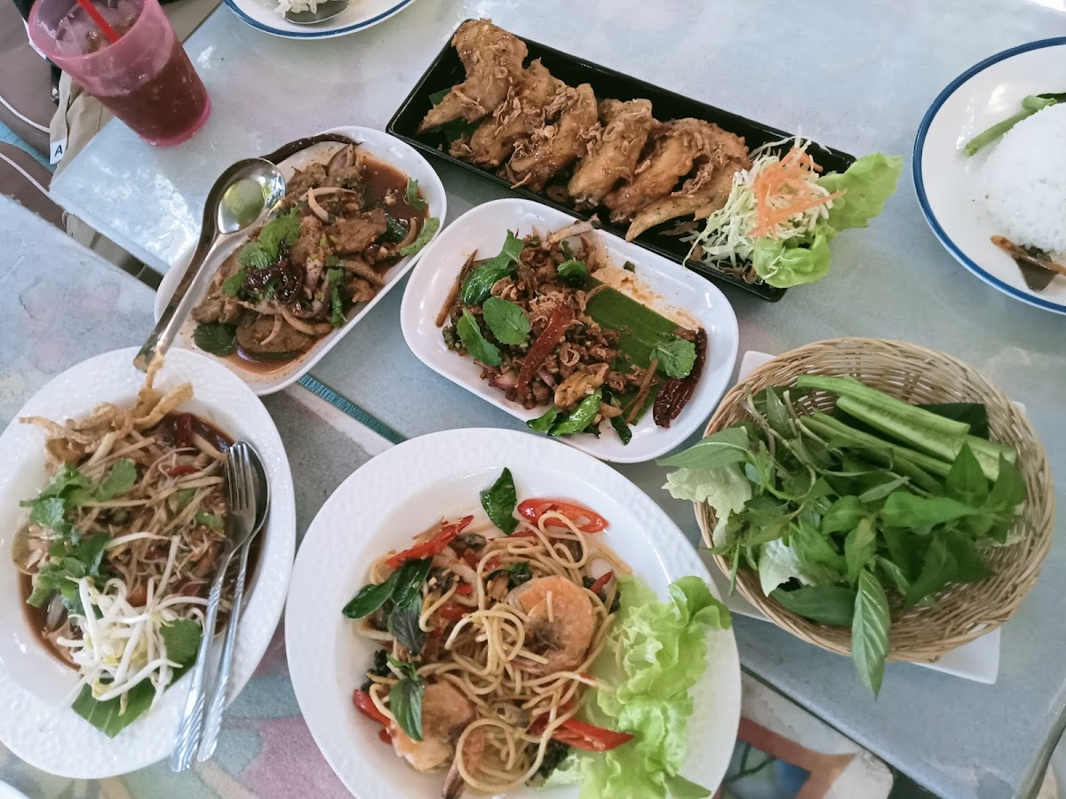 Zin Zone Cafe & Restaurant Photo 8
