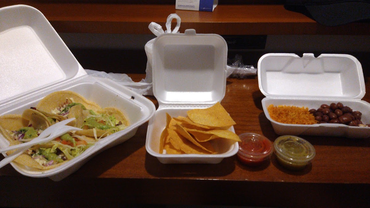 Taco's House Parrilla comida mexicana Photo 10