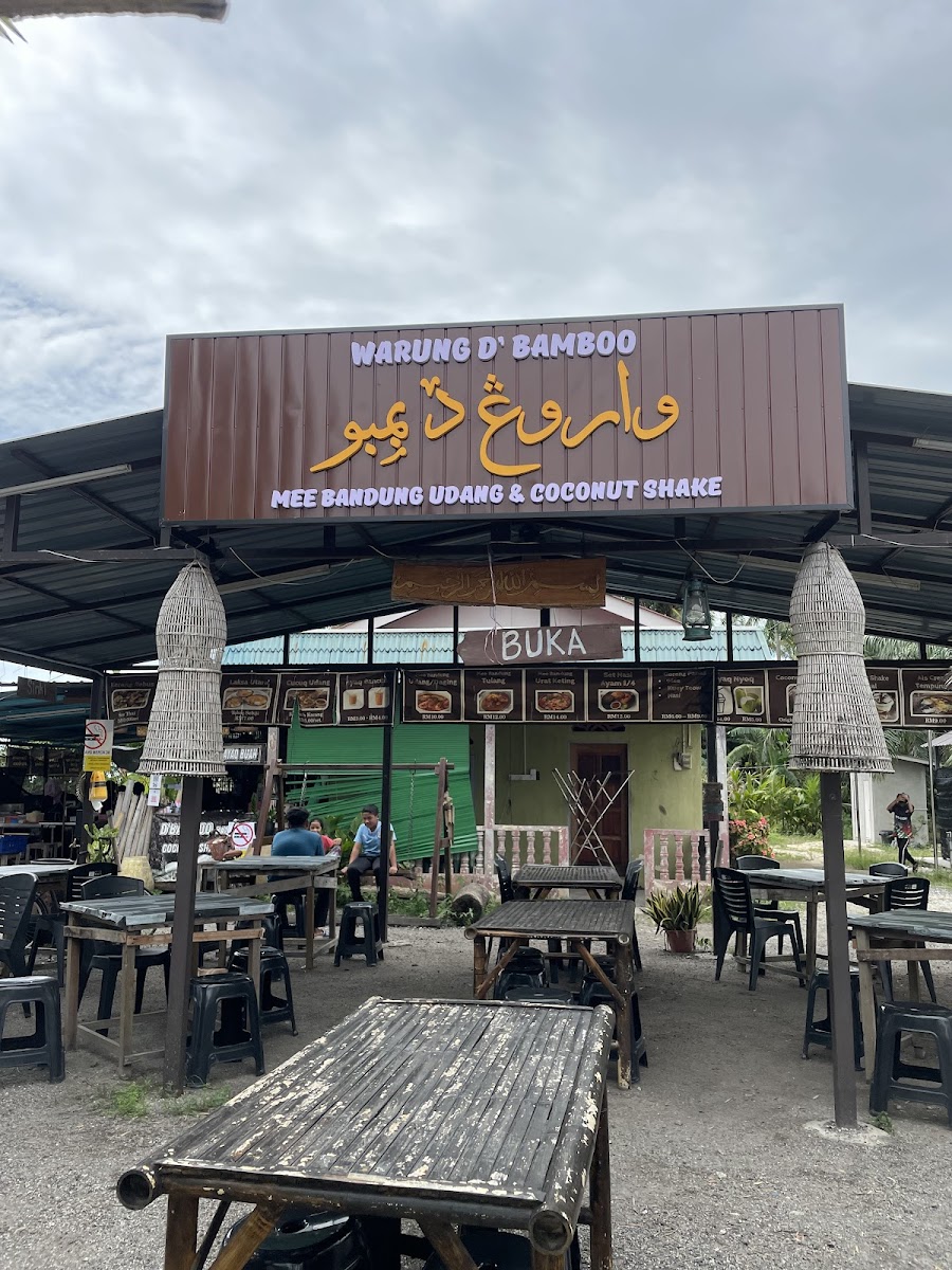 Warung D'Bamboo Ban Pecah