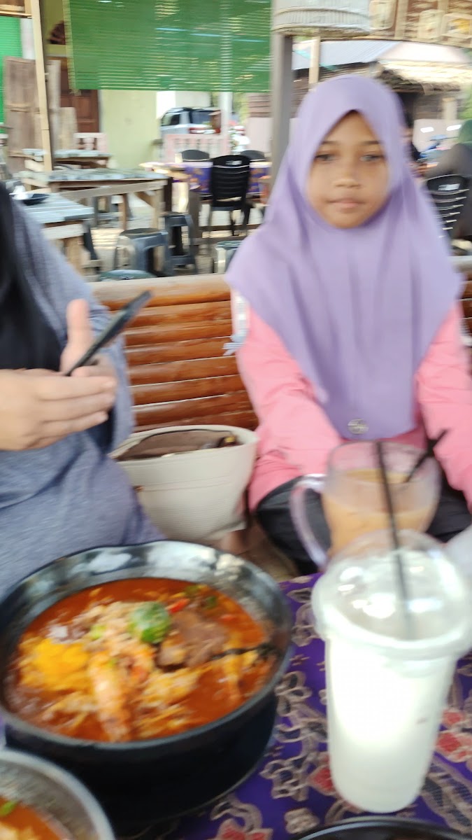 Warung D'Bamboo Ban Pecah Photo 2