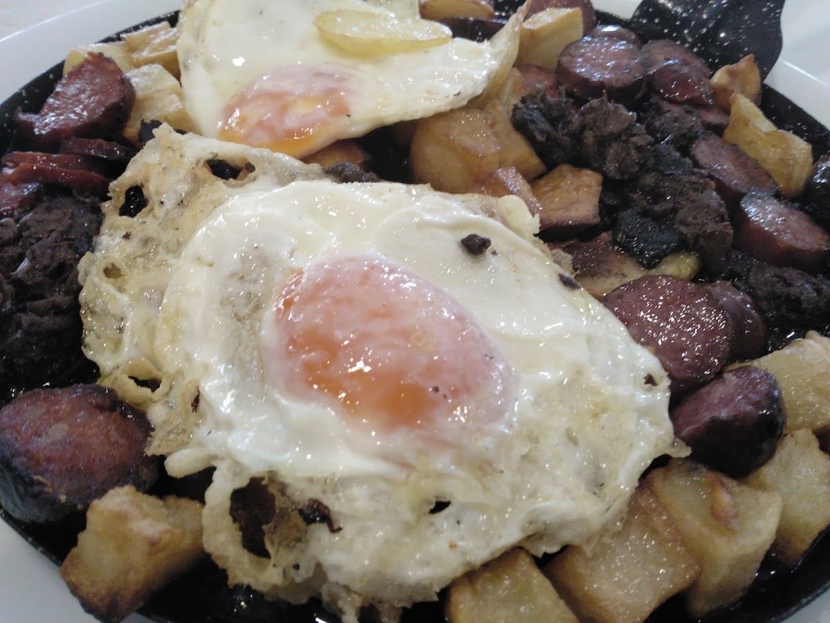 Cafeteria Cementerio Photo 5