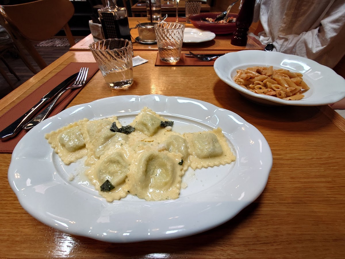 Taverna Galin Photo 6
