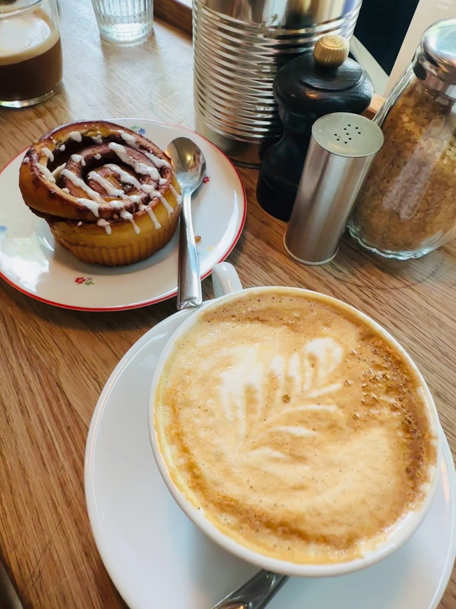 Café Pimpin 18e Photo 2