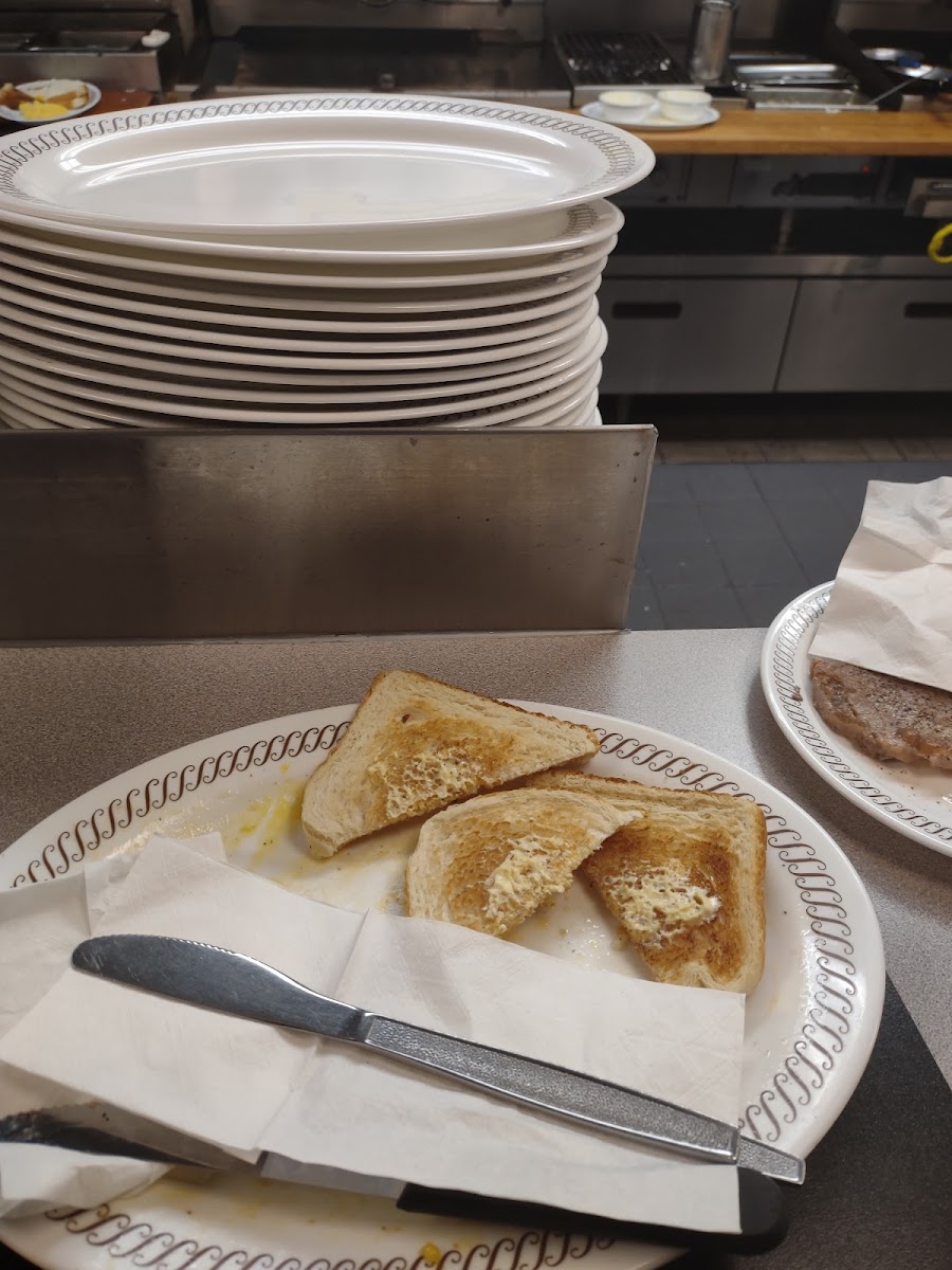 Waffle House Photo 9