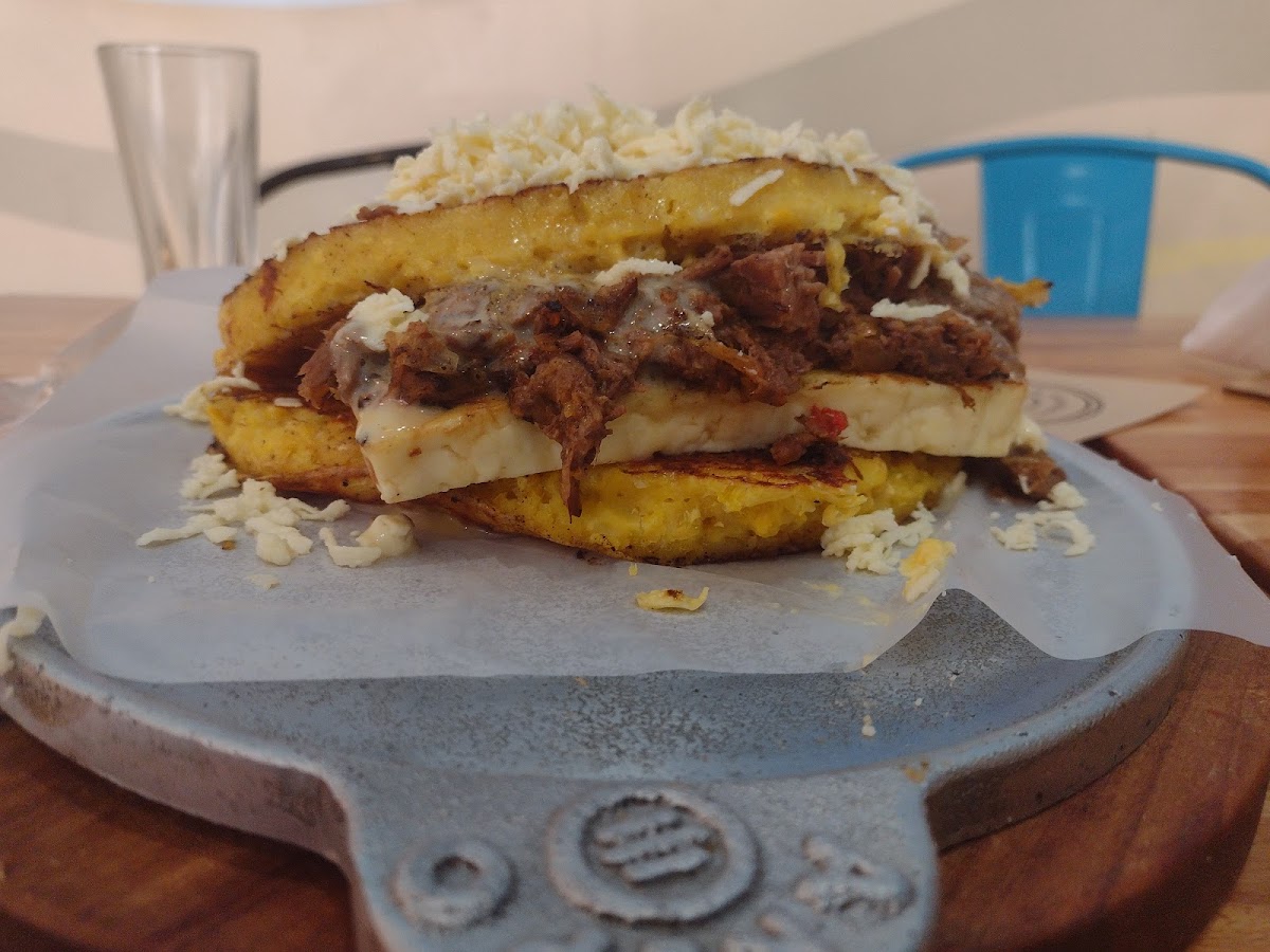 Aripo Sabor Venezolano Photo 10