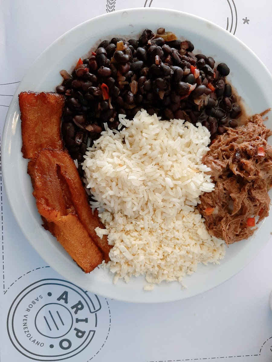Aripo Sabor Venezolano Photo 7