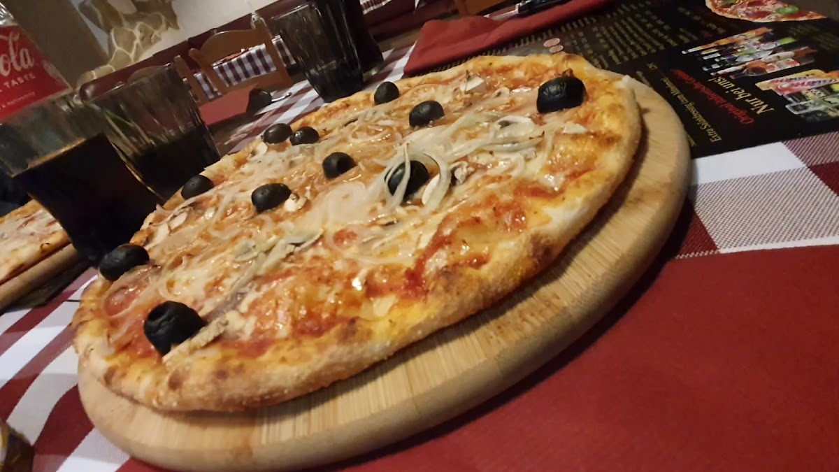 Fabios Pizza Photo 2