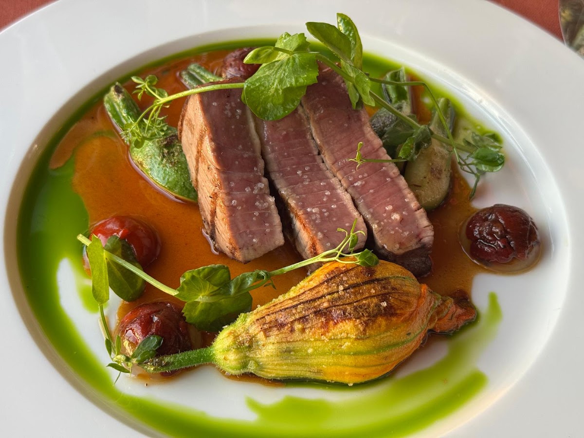Peron Restaurant Photo 4