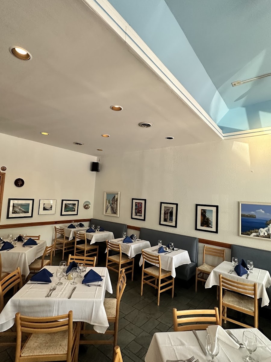 Lourdas Greek Taverna Photo 3