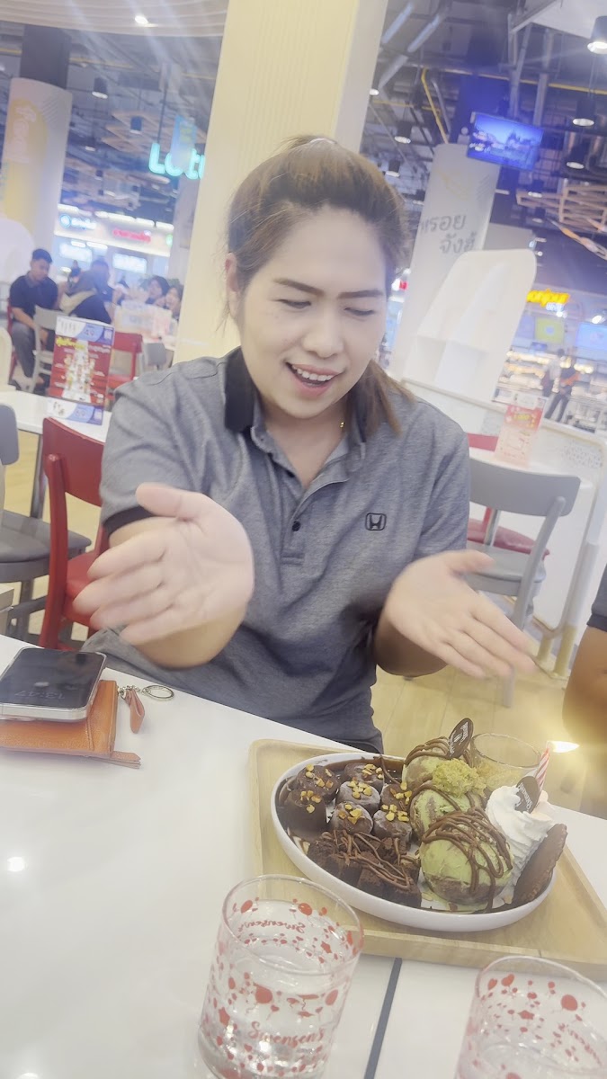 Swensen's Lotus Yala Photo 2