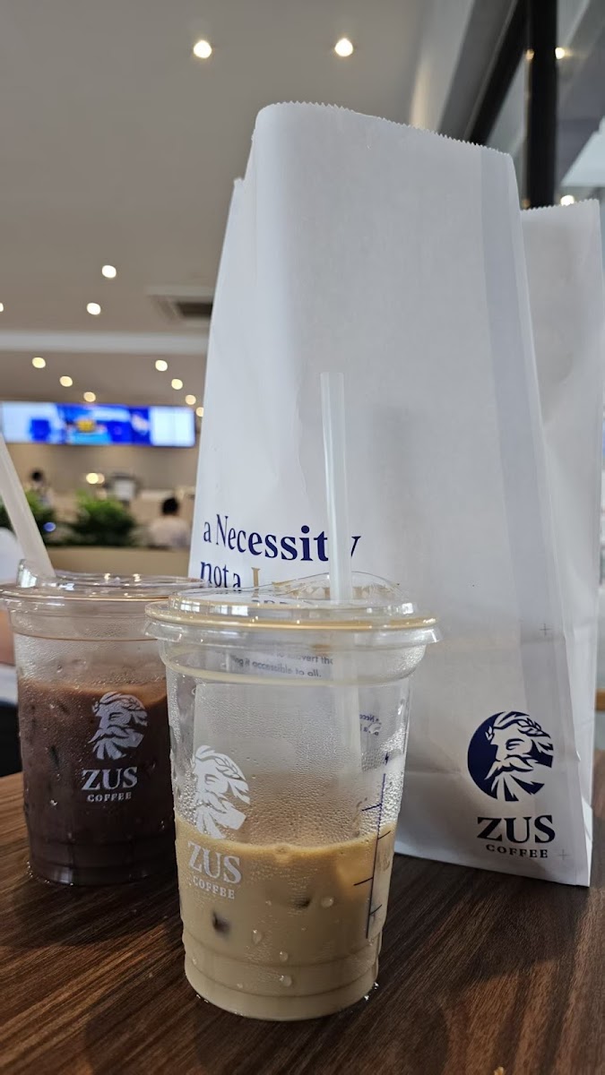ZUS Coffee - Sierra Fresco @ 16 Sierra Photo 7
